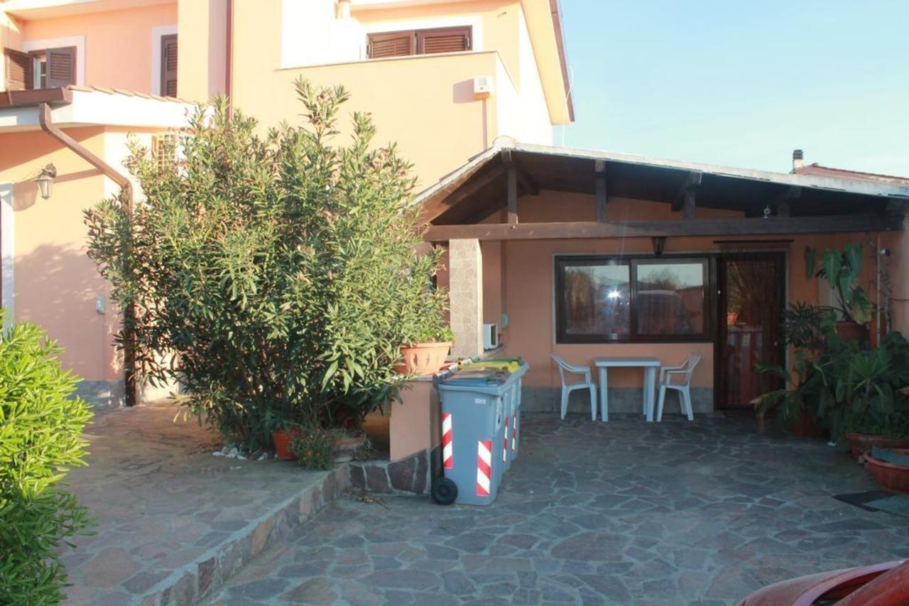 Giorgia Airport Apartment Fiumicino Esterno foto