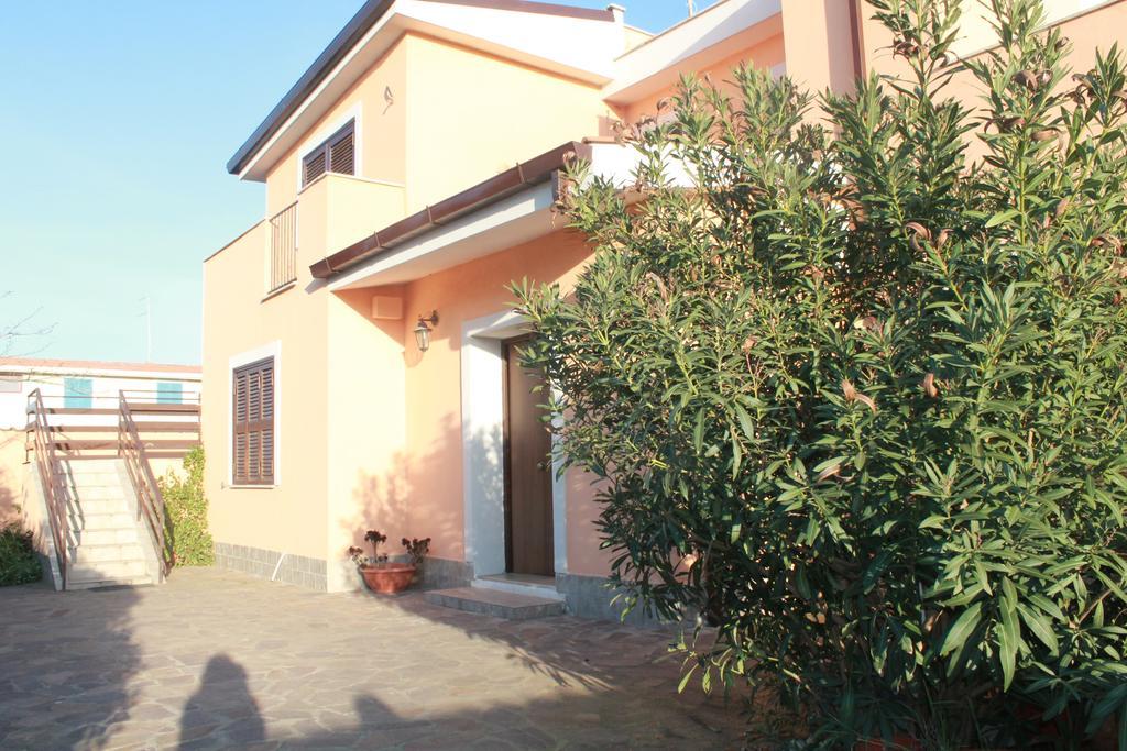 Giorgia Airport Apartment Fiumicino Esterno foto