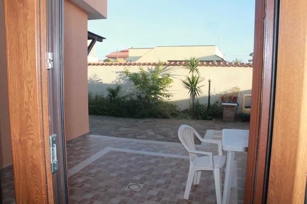 Giorgia Airport Apartment Fiumicino Esterno foto