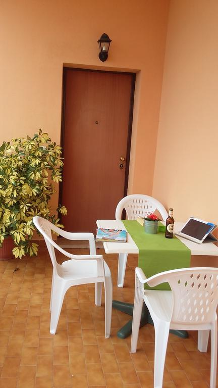 Giorgia Airport Apartment Fiumicino Esterno foto